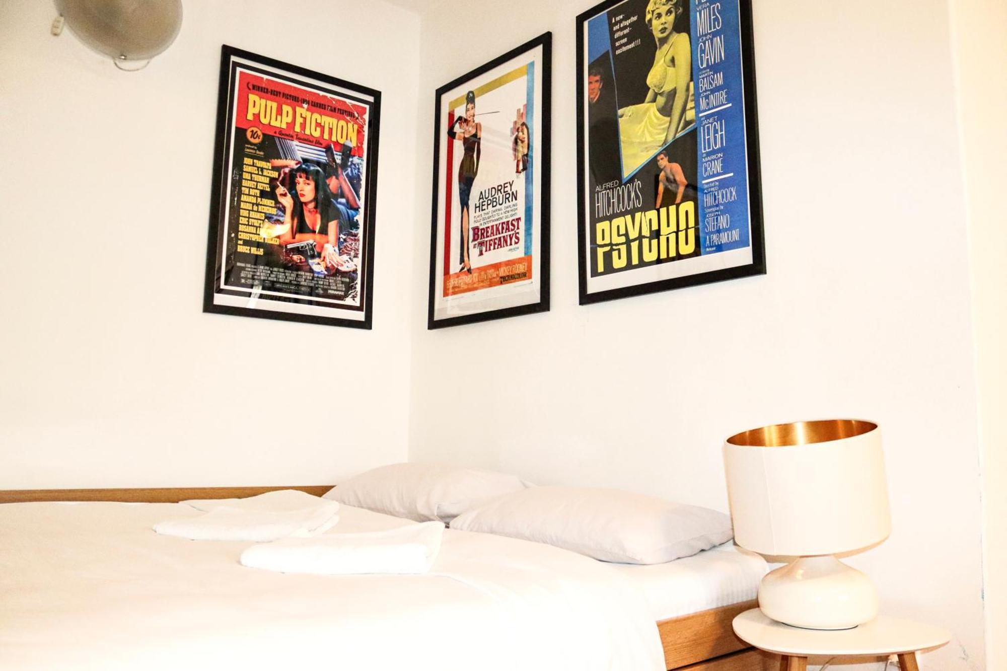 Central Park Hollywood Apartment Бухарест Екстер'єр фото